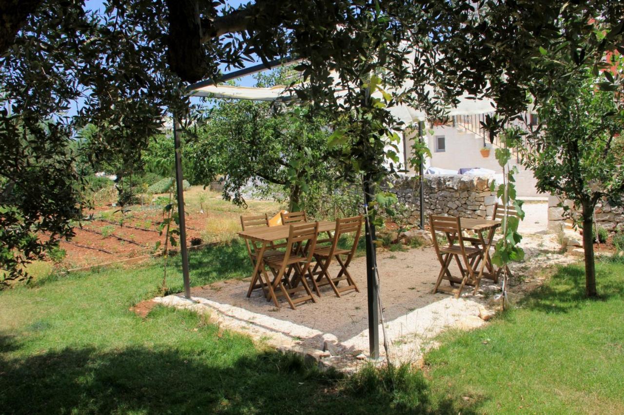 Masseria Trulli Sull'Aia 치스테르니노 외부 사진