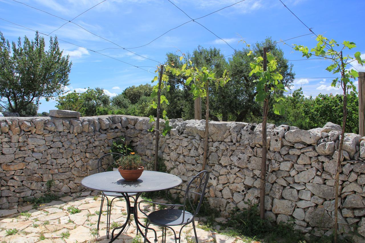 Masseria Trulli Sull'Aia 치스테르니노 외부 사진